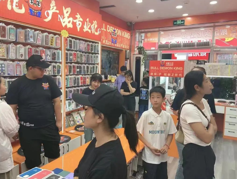 開一家手機(jī)貼膜店有市場(chǎng)嗎？